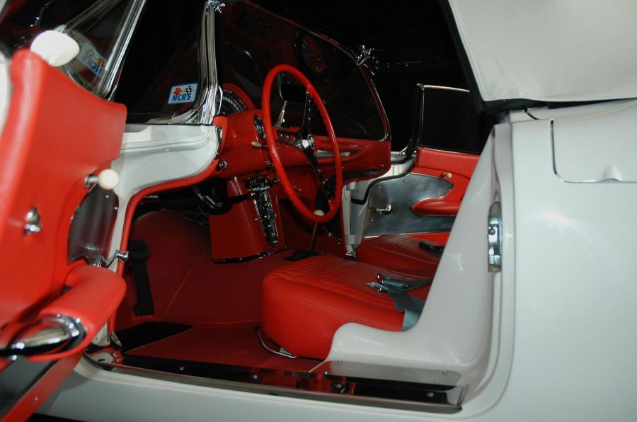  Chevrolet Corvette Convertible 1958 года  (фото 2 из 5)